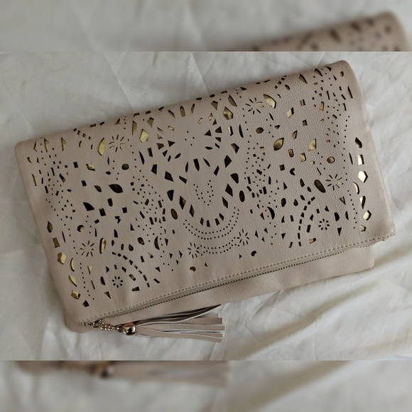 Beige Envelope Clutch/Purse - Picture 3 of 6